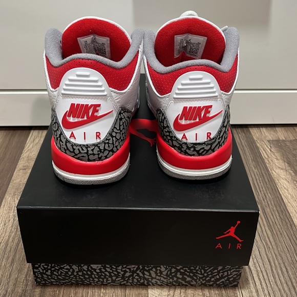 Jordan 3 Retro fire red 3’s - Picture 3 of 5